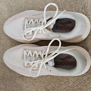 Revel 7 Running Shoe, 9, Light Pink